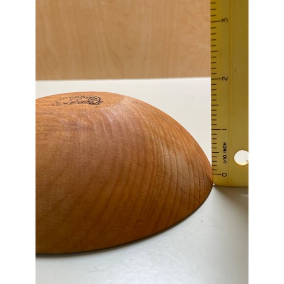 Canterburys Crack & Peel Wooden Mushroom Nutcracker - Picture 11 of 12